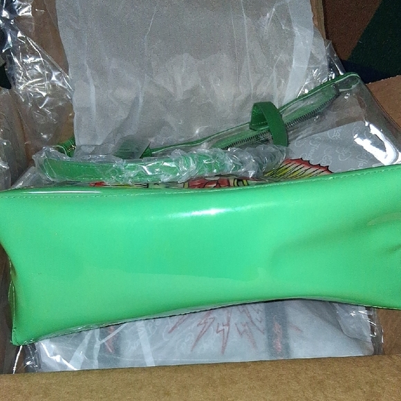 Ed Hardy Green Tote Bag with Mexican Folk Art Design - Picture 6 of 7